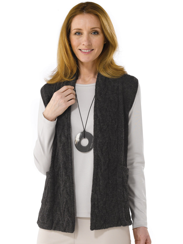 Rowena in Charcoal by Raffa