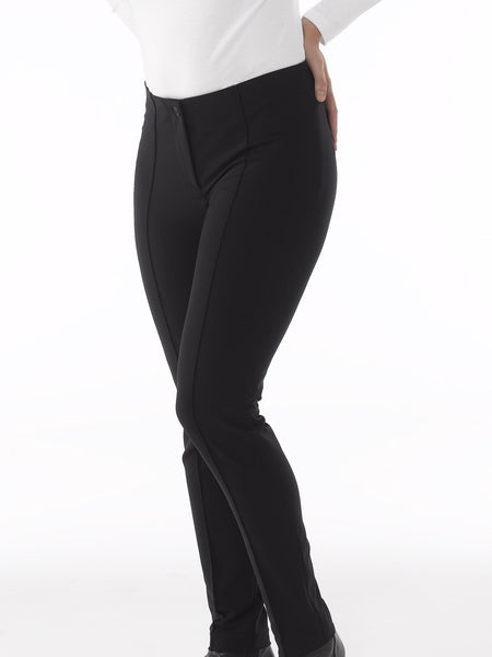 Zene in Black Detail